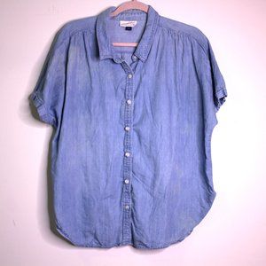 Universal Thread S/S Light Denim Button Down Top